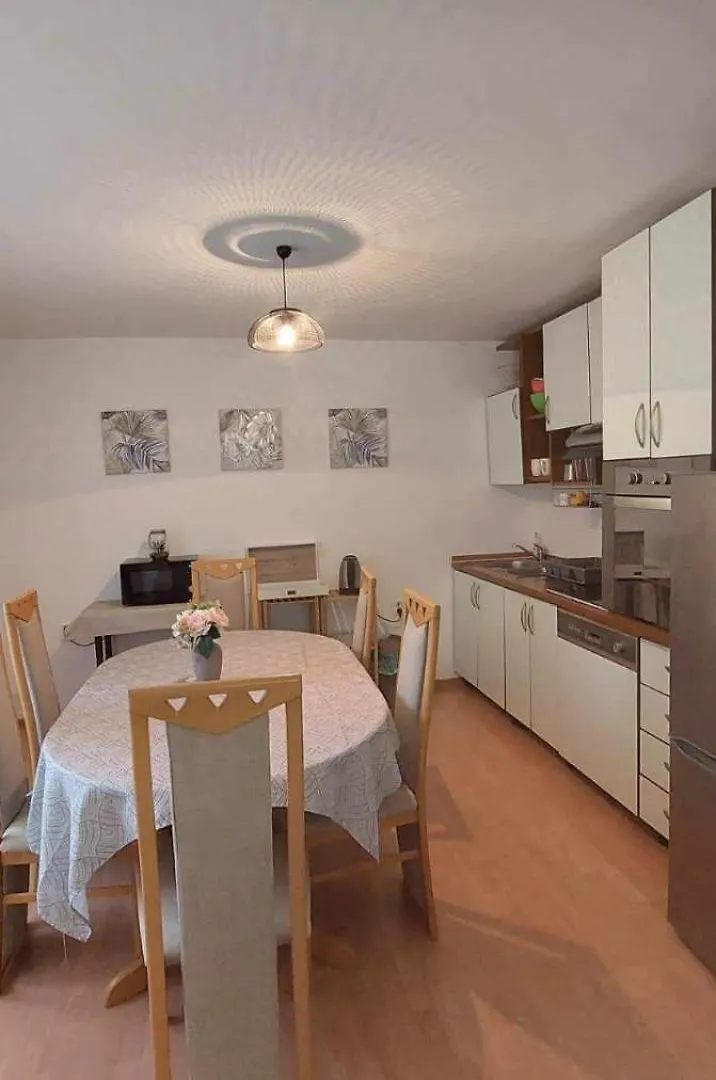 Apartments Gasparic Barbat na Rabu